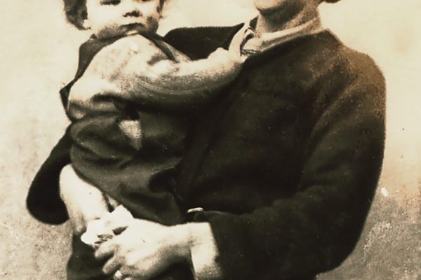 lady with baby Cepia lady with baby Cepia